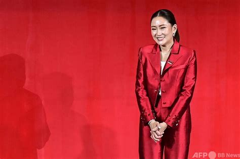 タクシン 次女.
